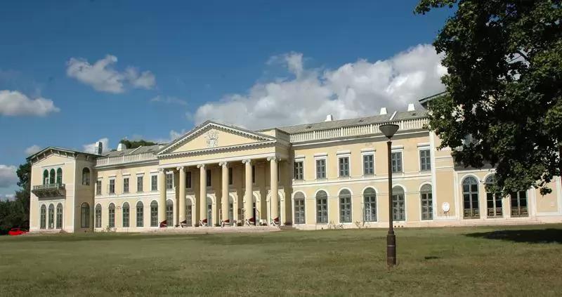Fóti Kastély Étterem – Étterem (Fót)