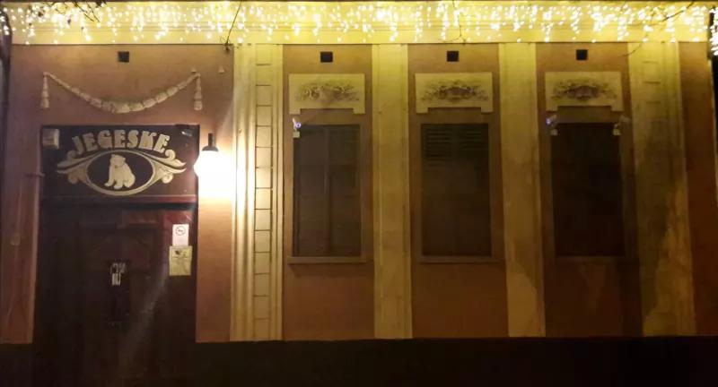 Jegeske Pub – Kocsma (Nyíregyháza)