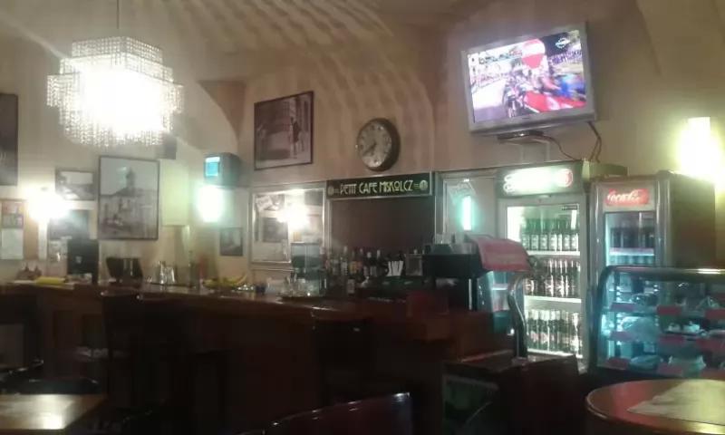 Petit Cafe Miskolcz – Kávézó (Miskolc)