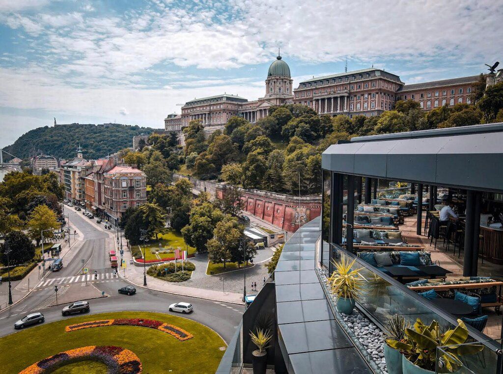 Leo Rooftop Bar – Bár (Budapest, I. kerület)