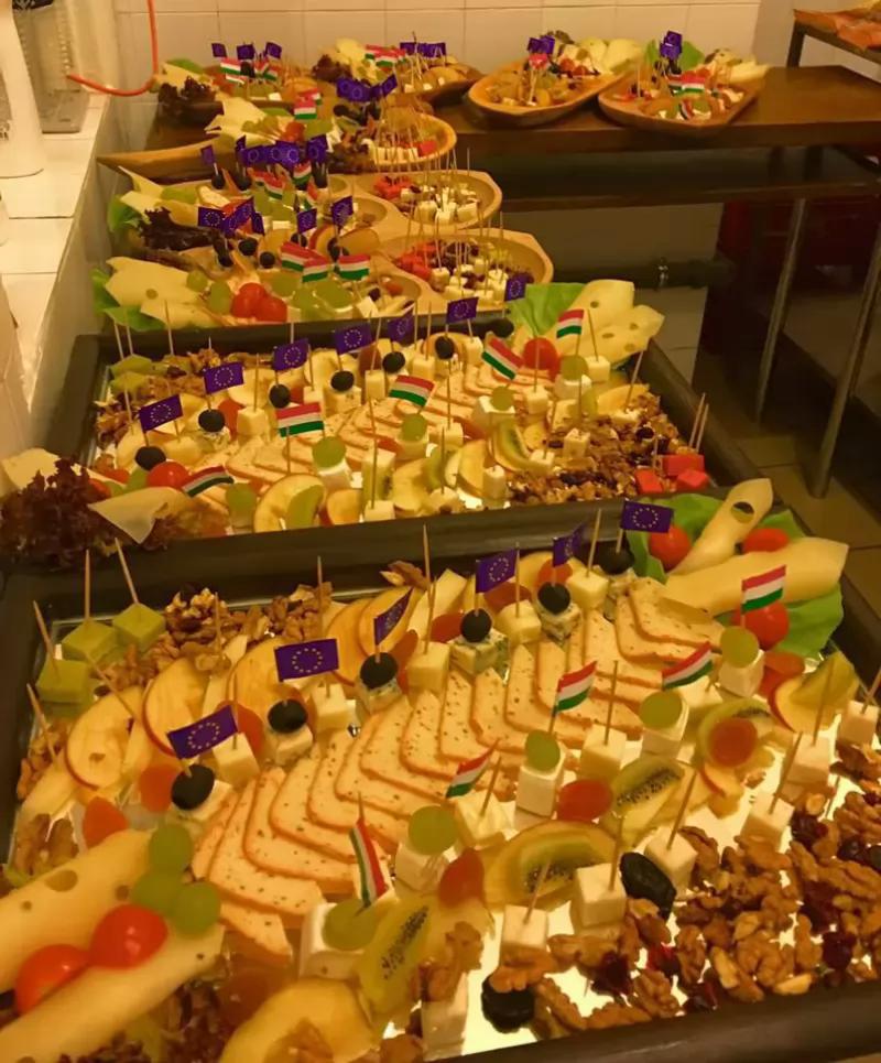 EKE- B épület Büfé - Pisti büfé – Büfé (Eger)