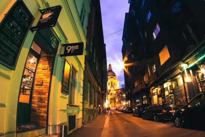 9BAR – Bár (Budapest, VI. kerület)