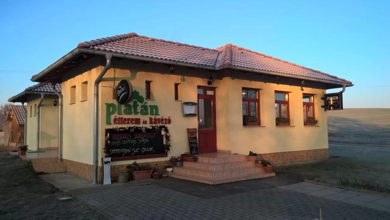 Platán Étterem – Étterem (Som)