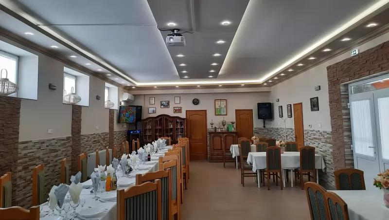 Vénusz Étterem és Vendéglő – Étterem (Dombrád)