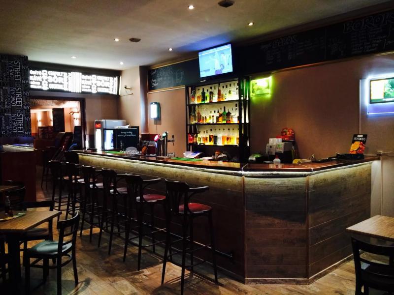 Flamingo Bar & Café – Bár (Budapest, XX. kerület)