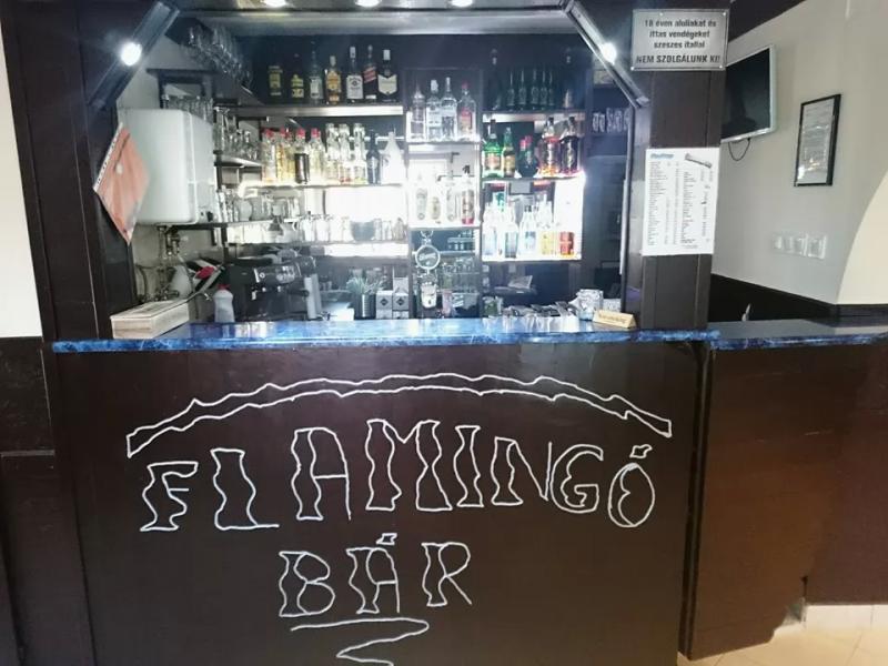 Flamingó bár – Bár (Sajóvámos)