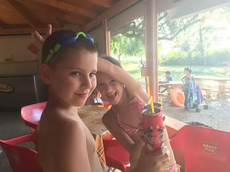Róza Mama Büféje Balatonszárszó – Ételbár (Balatonszárszó)