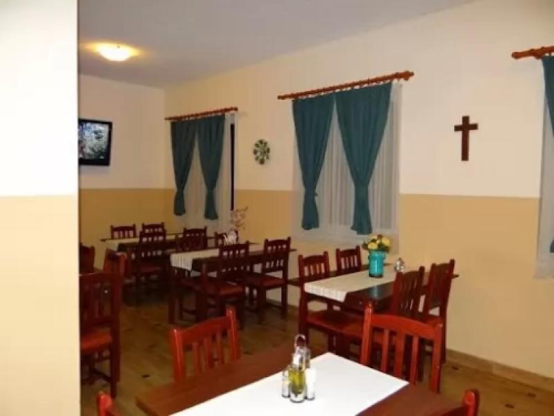 Saint George Service – Étterem (Röszke)