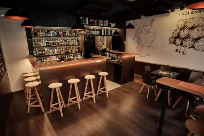 19 - Bar & Shop – Bár (Pécs)