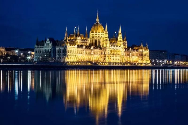 Parlamento Budapest – Egyéb (Budapest, V. kerület)