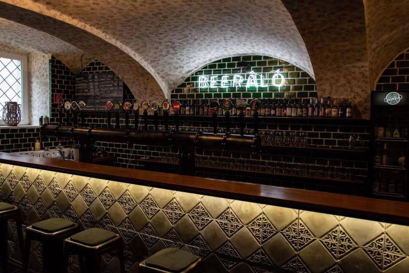 Beeráló - Craft Beer Pub – Kocsma (Székesfehérvár)