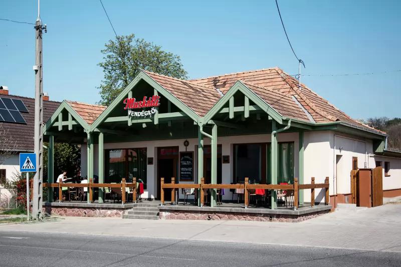 Muskátli Vendéglő – Étterem (Koroshegy)