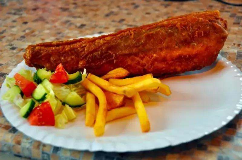 Kikötő Kisvendéglő és Pizzéria – Étterem (Göd)