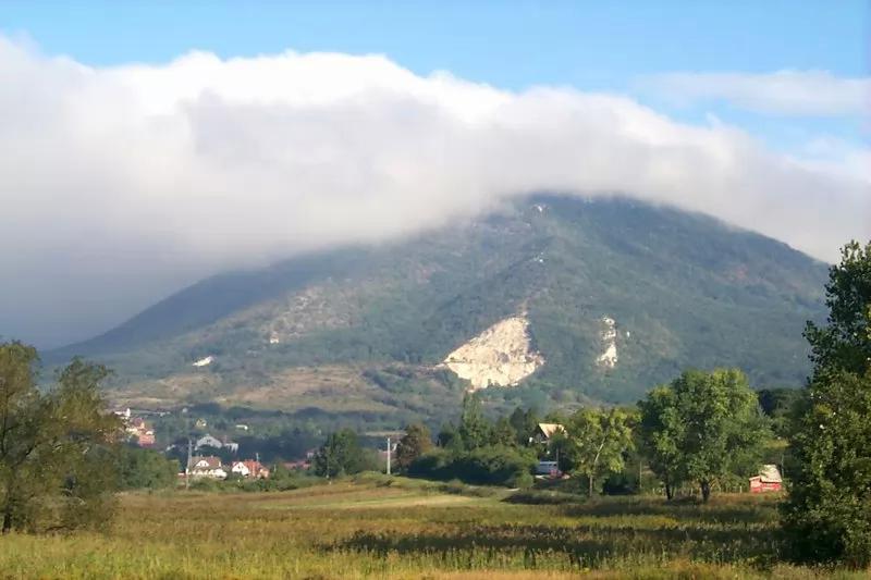 Peti Büfé – Büfé (Pilisszántó)