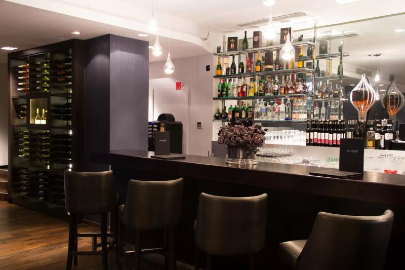 La Perle Noire Restaurant and Lounge – Étterem (Budapest, VI. kerület)