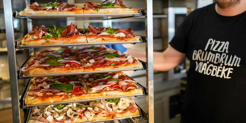 Pizza Brumbrum Világbéke – Büfé (Eger)