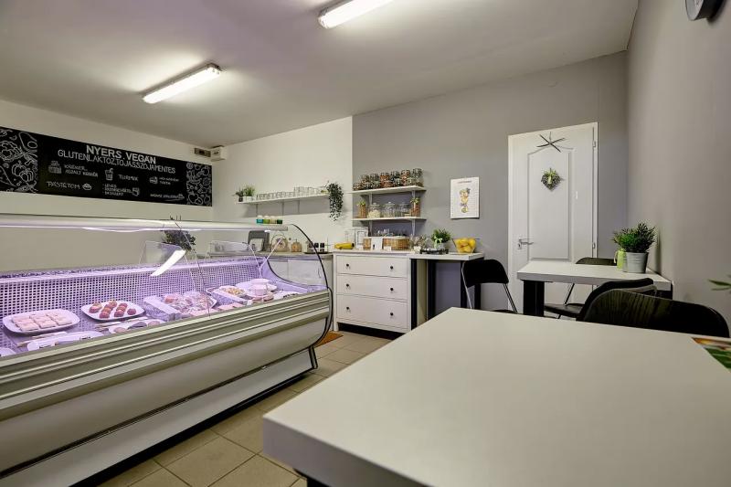 Spájz Nyers Vegán Bisztró – Bisztró (Sopron)