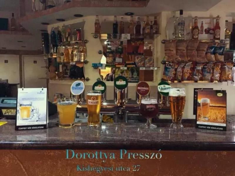 Dorottya Presszó – Bár (Debrecen)