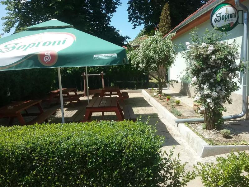 Kocsis Söröző Pizzéria – Pizzéria (Pápa)