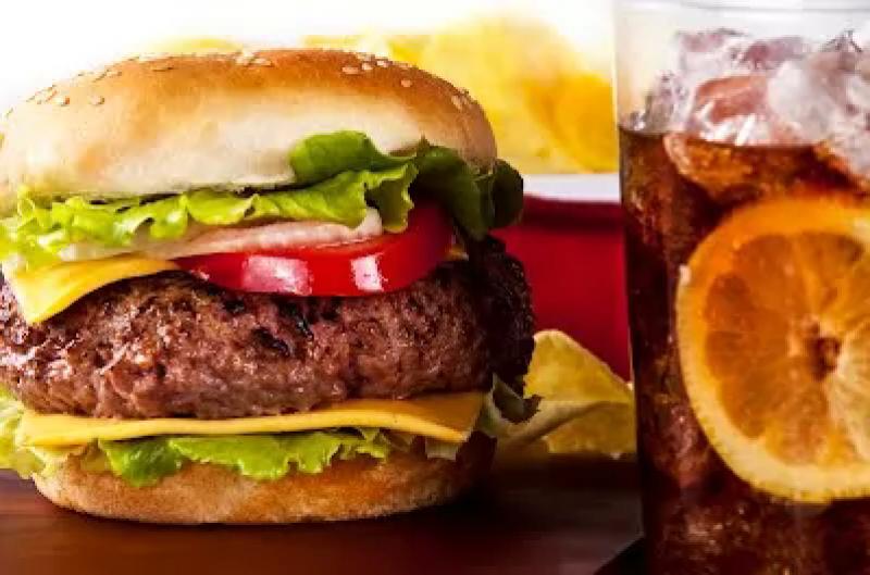 Tofi Grill Hellas Falatozó – Bár (Túrkeve)