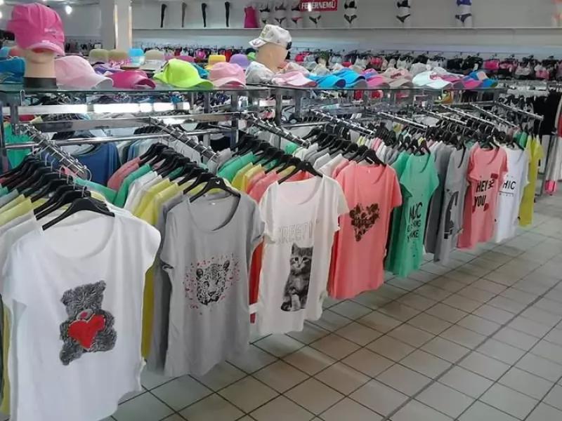 Aranyfolyó Áruház – Fagyizó (Kaposvár)