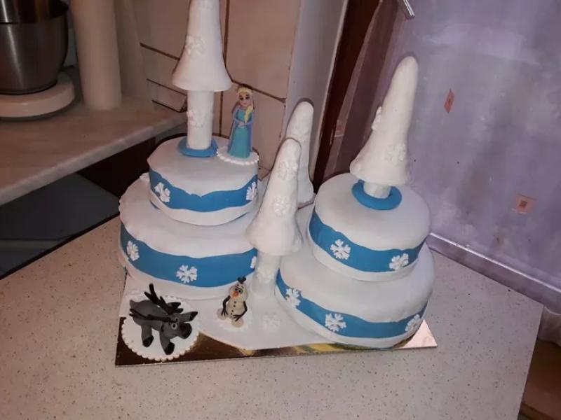 Házi sütemények boltja és fagyizó – Fagyizó (Napkor)