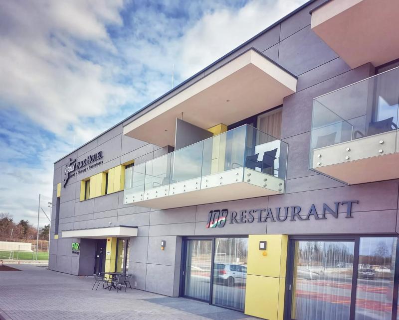 108 Restaurant – Étterem (Szombathely)