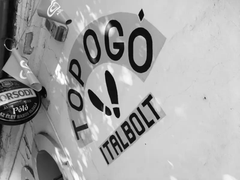 Topogó söröző és lángosos – Lángosozó (Csorvás)