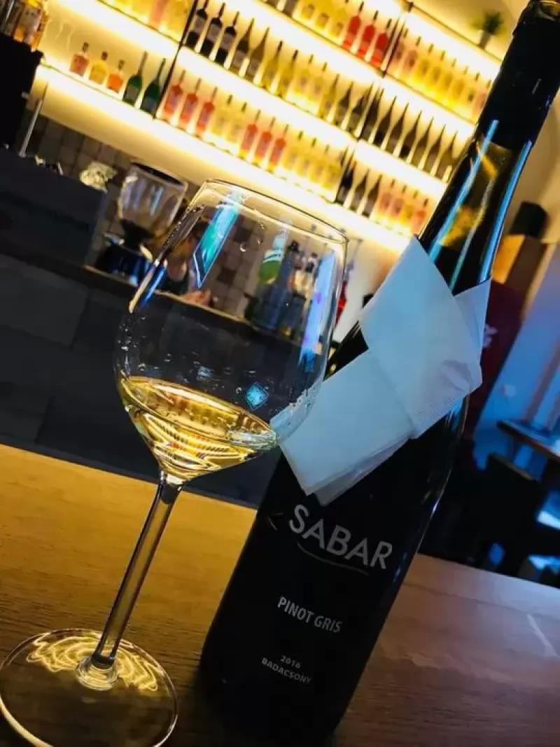 Báthory Party Pince – Bár (Baja)