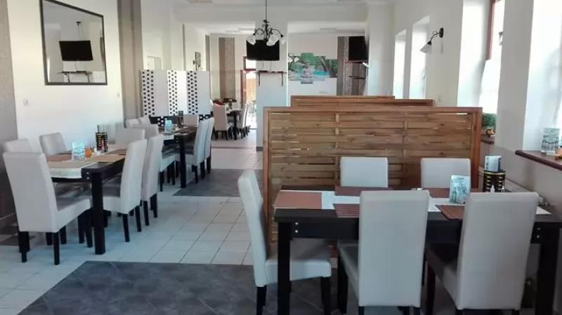 Merlotte Restaurant & Lounge – Étterem (Tiszaalpár)