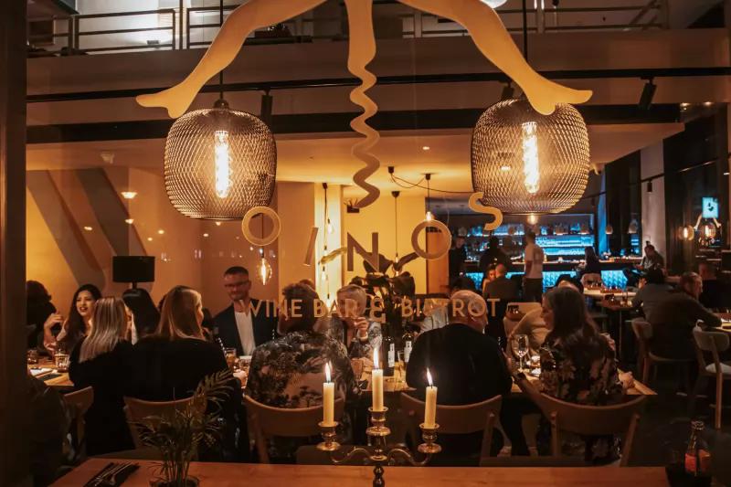 Oinos WineBar&Bistrot – Bár (Budapest, VIII. kerület)