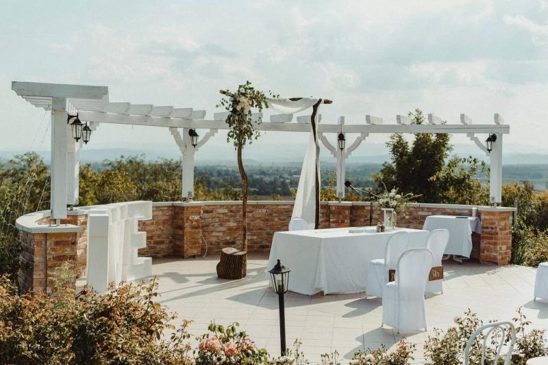 Merlot Borhotel és Látványpince – Egyéb (Edelény)