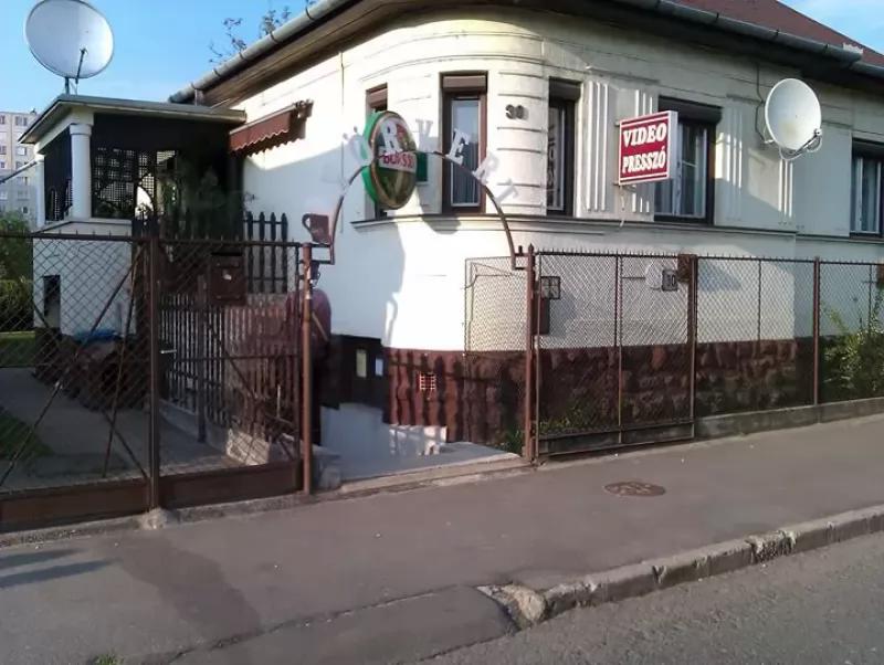 Videó Presszó – Kocsma (Debrecen)
