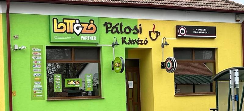 Pálosi Kávézó – Kávézó (Csólyospálos)