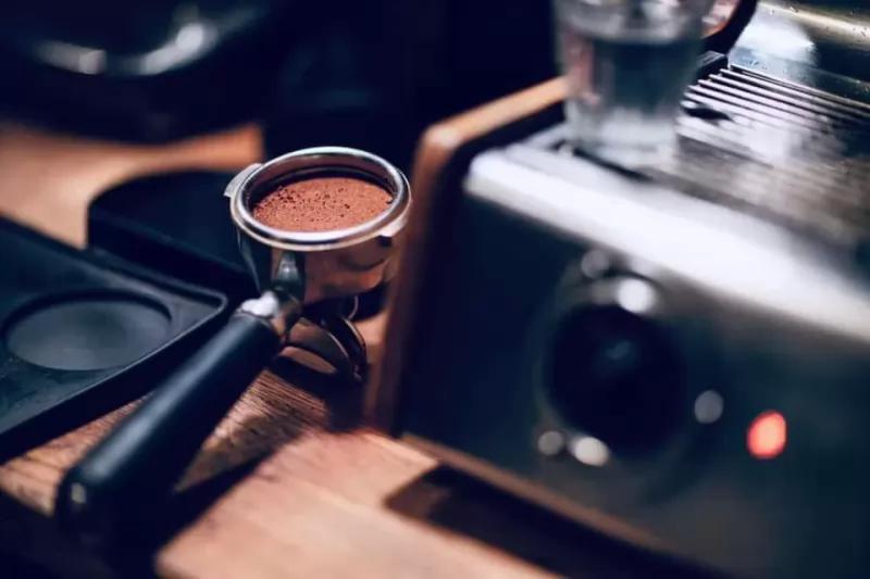 Block Coffee Room – Bár (Pécs)