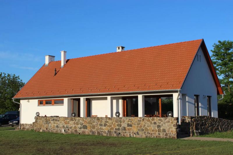 Timi-Tanya Kemencés Ház – Étterem (Ludányhalászi)