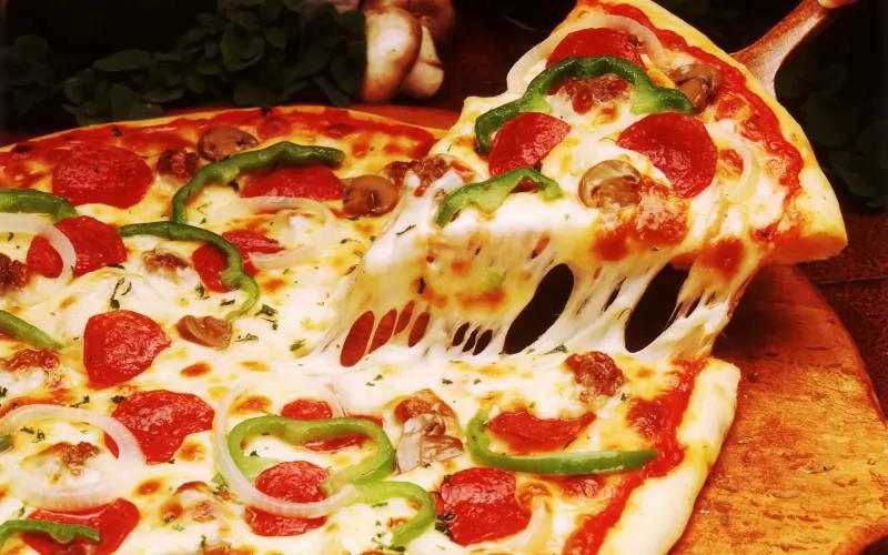 Török Söröző és Pizzéria – Bár (Taszár)