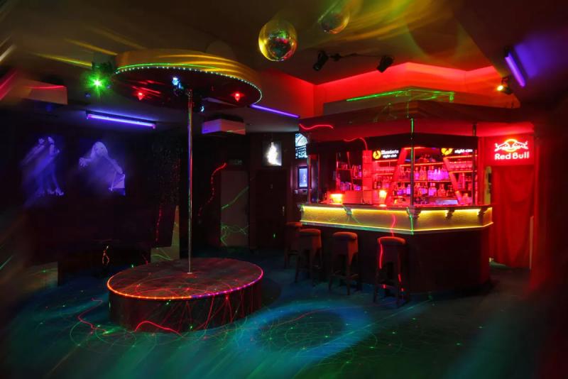 Mandarin Night Club – Bár (Miskolc)