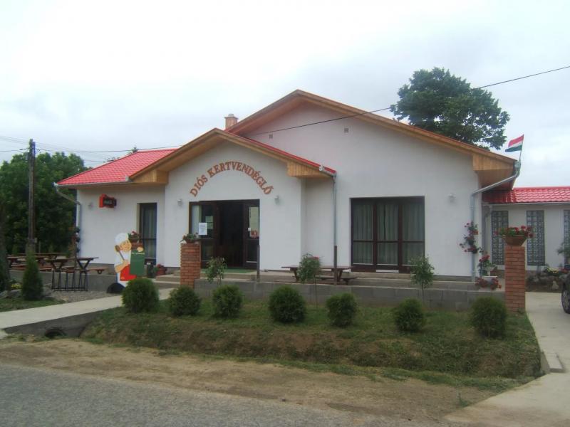 Diós Kertvendéglő – Étterem (Dióspuszta)
