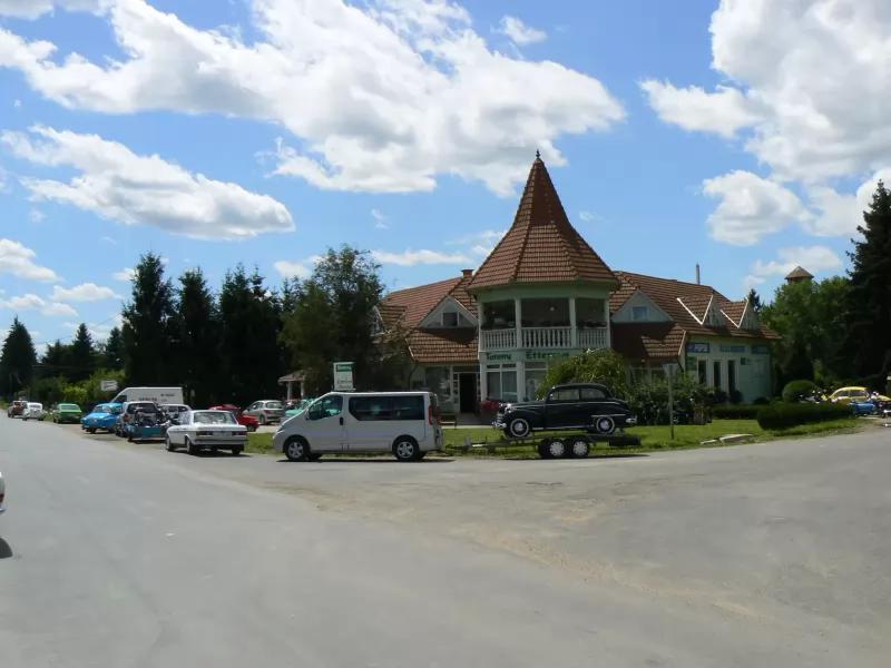 Torony Étterem Panzió – Étterem (Csesztreg)
