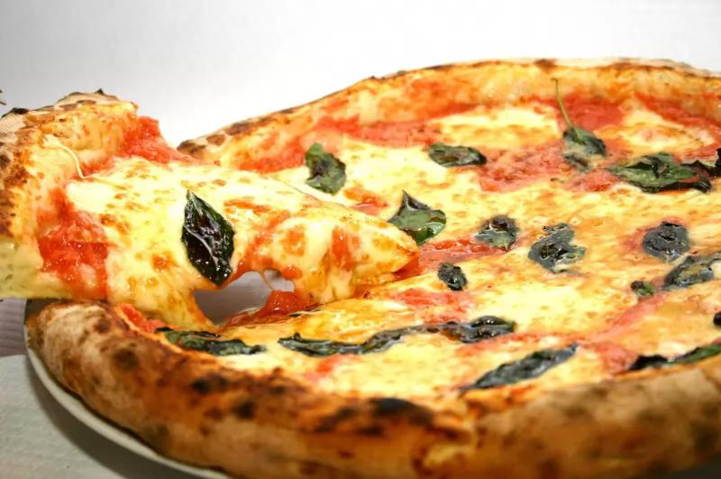 Peppino Pizzéria Fehérgyarmat – Olasz étterem (Fehérgyarmat)