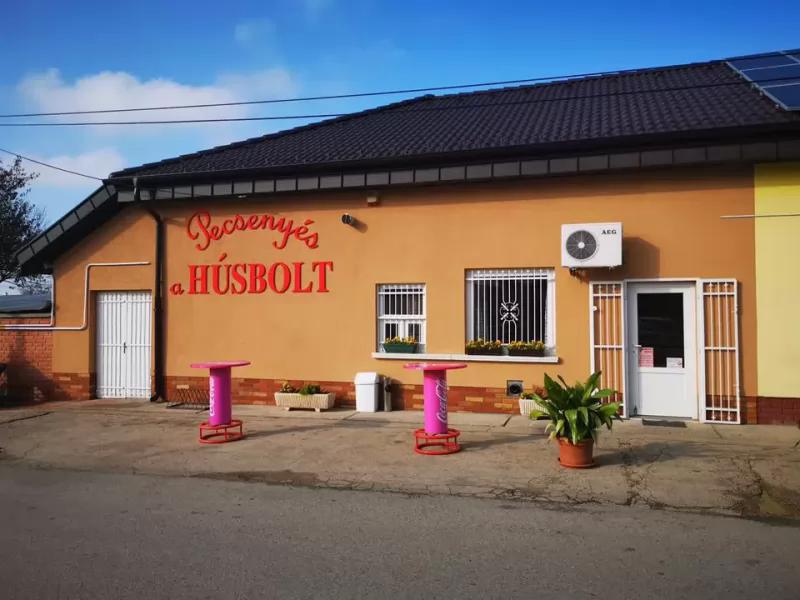 Pecsenyés Húsbolt – Hentesbolt (Enying)
