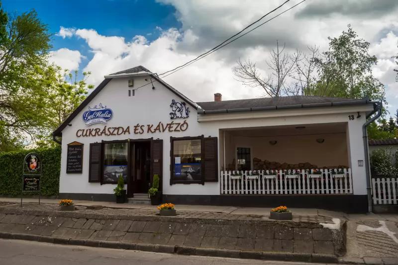 Gombóc Artúr Cukrászda és Fagyizó Baja - Gelitalia – Cukrászda (Baja)