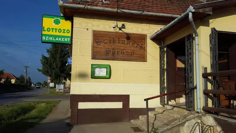 Sziklakert Söröző – Kocsma (Kunszállás)