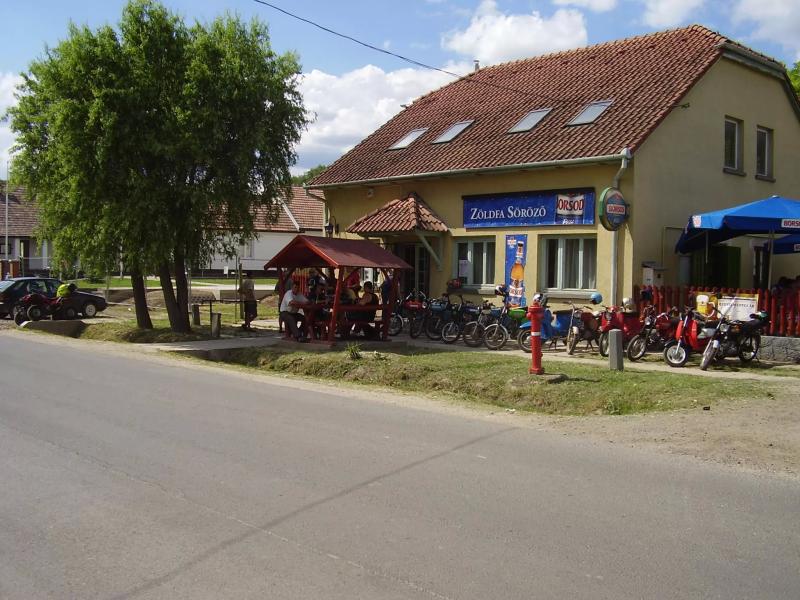 Zöldfa Söröző – Kocsma (Bénye)