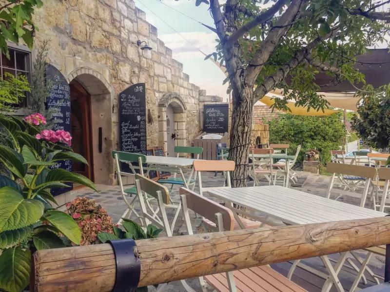 Dióhéj Café & Bistro – Egyéb (Zsámbék)
