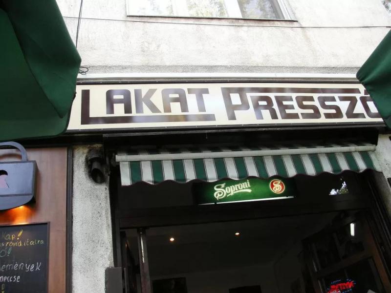 Lakat Söröző (Simon Presszó) – Kocsma (Budapest, XI. kerület)