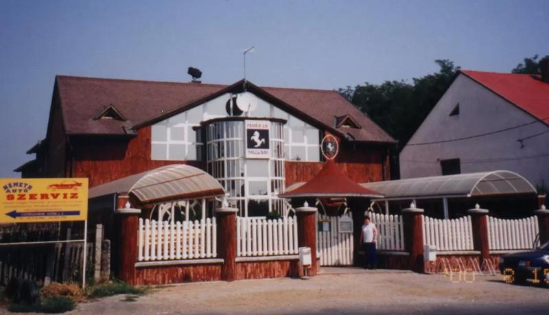 Fehér Ló Vendéglő Gyömöre – Étterem (Gyömöre)
