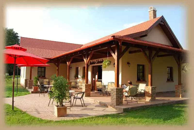 Mandula Cukrászda – Cukrászda (Sukoró)