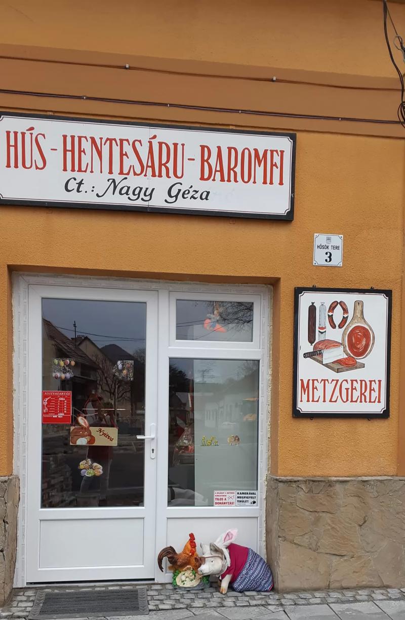 Hús-hentesáru-baromfiszaküzlet – Bár (Badacsonytomaj)
